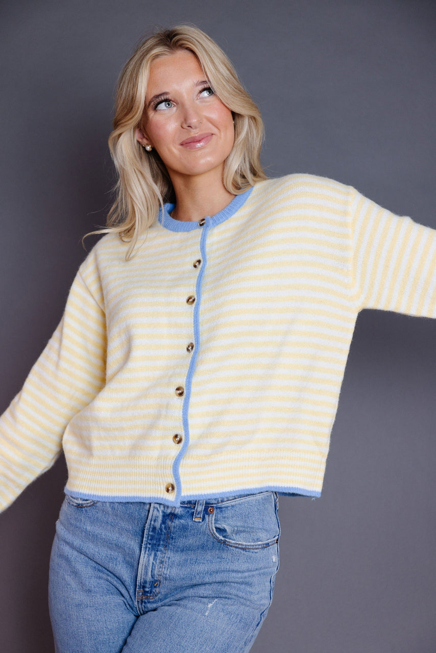 Vanna Cardigan in Daisy/Blue