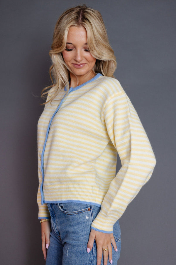 Vanna Cardigan in Daisy/Blue