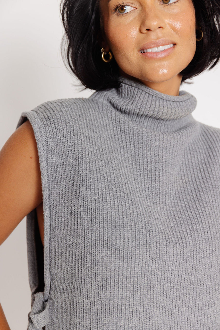 Aero Sweater Vest in H. Grey