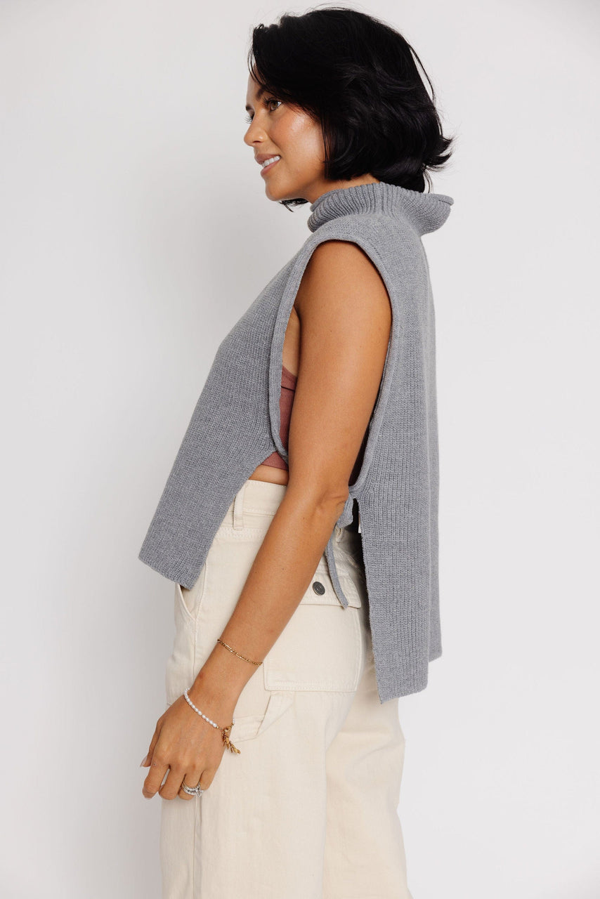 Aero Sweater Vest in H. Grey