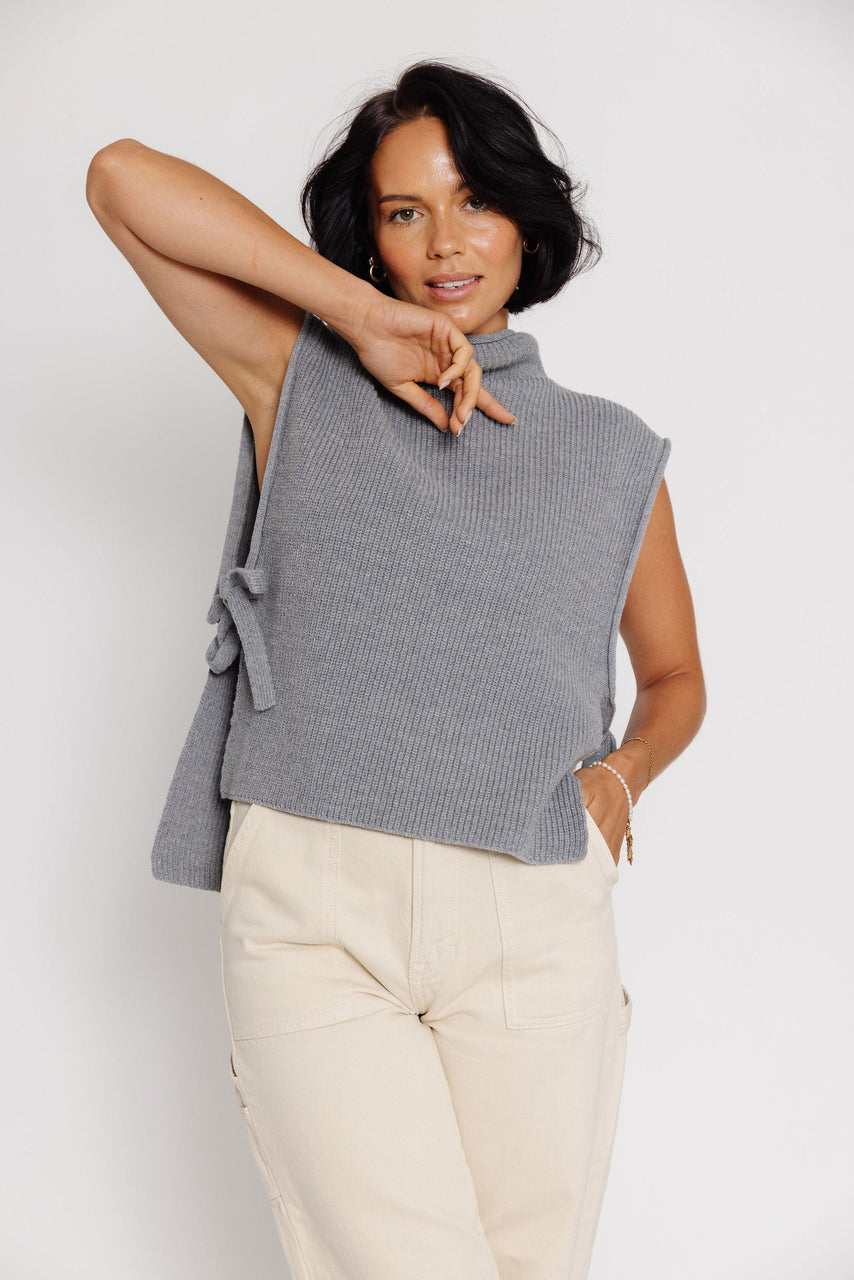Aero Sweater Vest in H. Grey