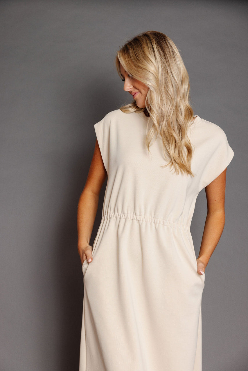 Tommi Dress in Beige