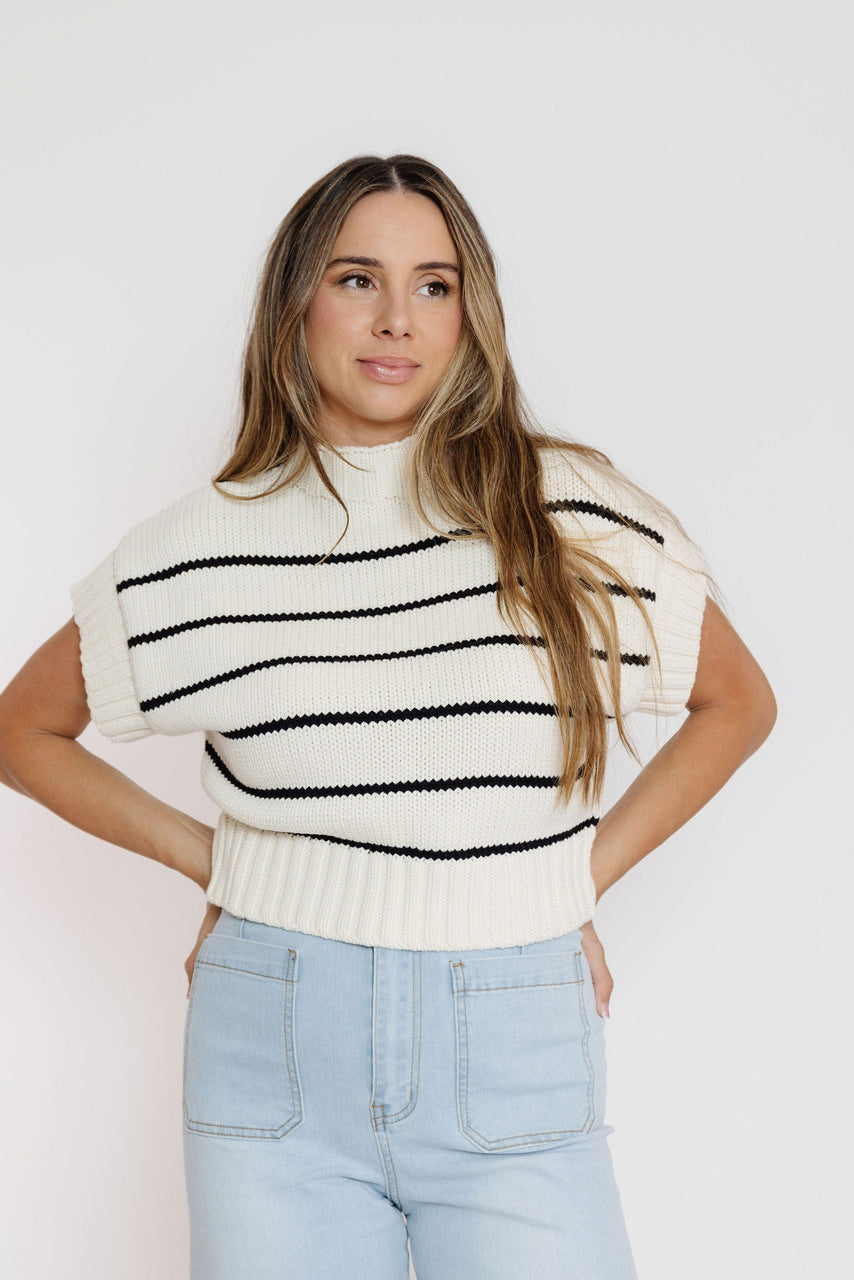 Gem Sweater Vest in Beige/Black