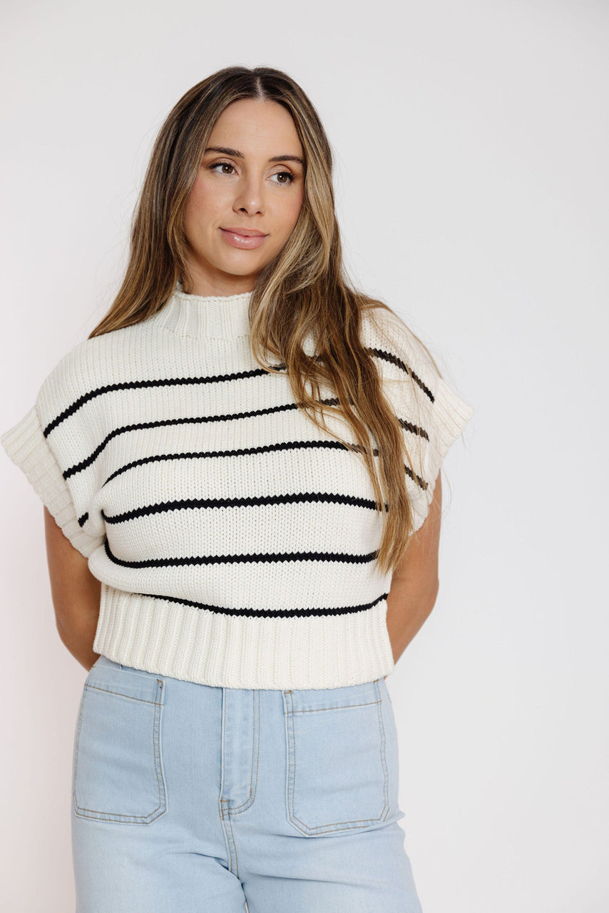 Gem Sweater Vest in Beige/Black