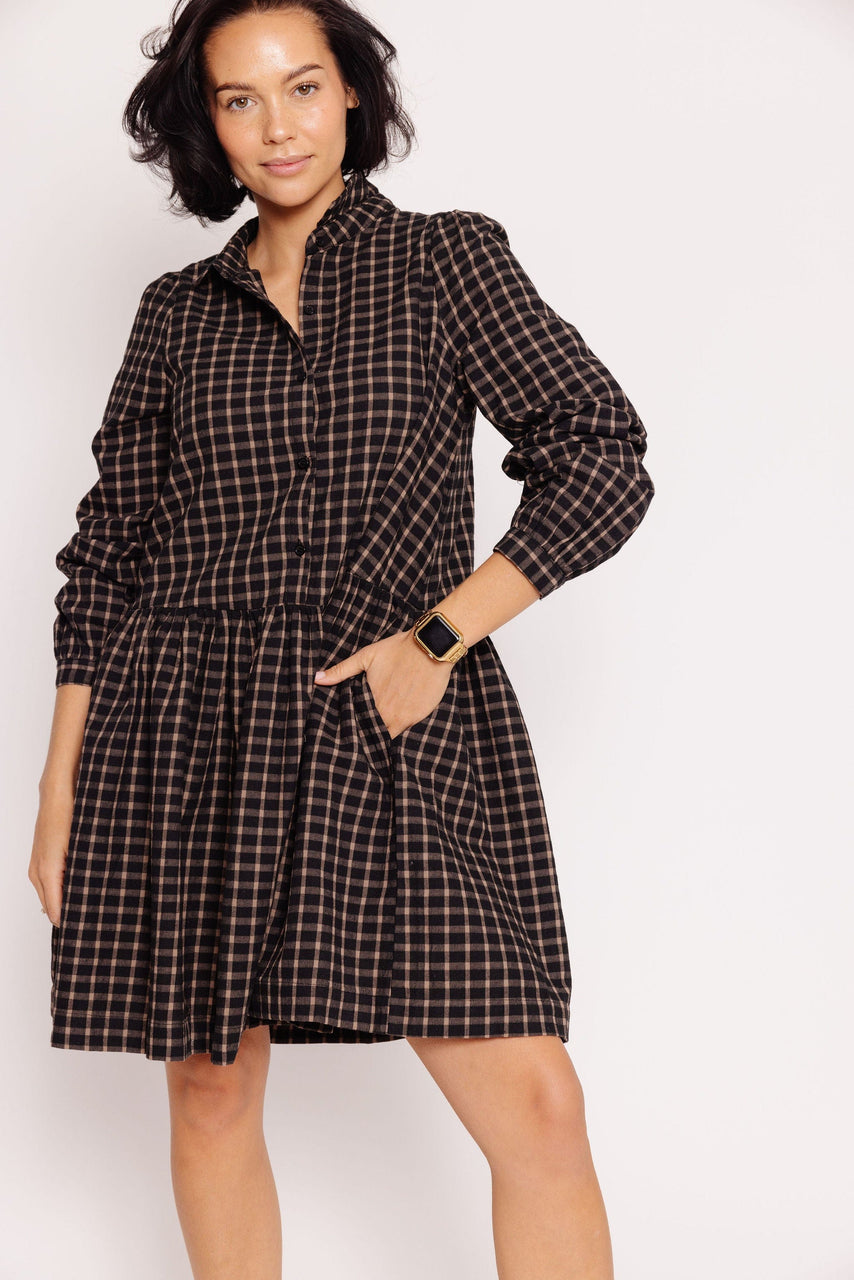 Oatley Dress in Black/Caramel Plaid