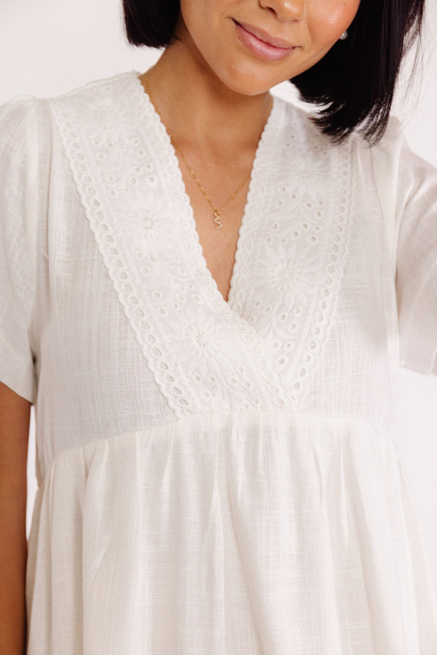 Summer Breeze Dress in White