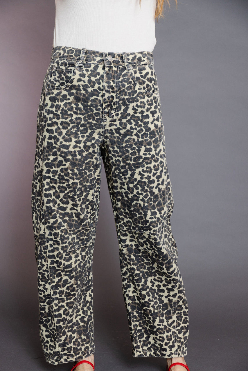 Toshi Barrel Jeans in Leopard Print
