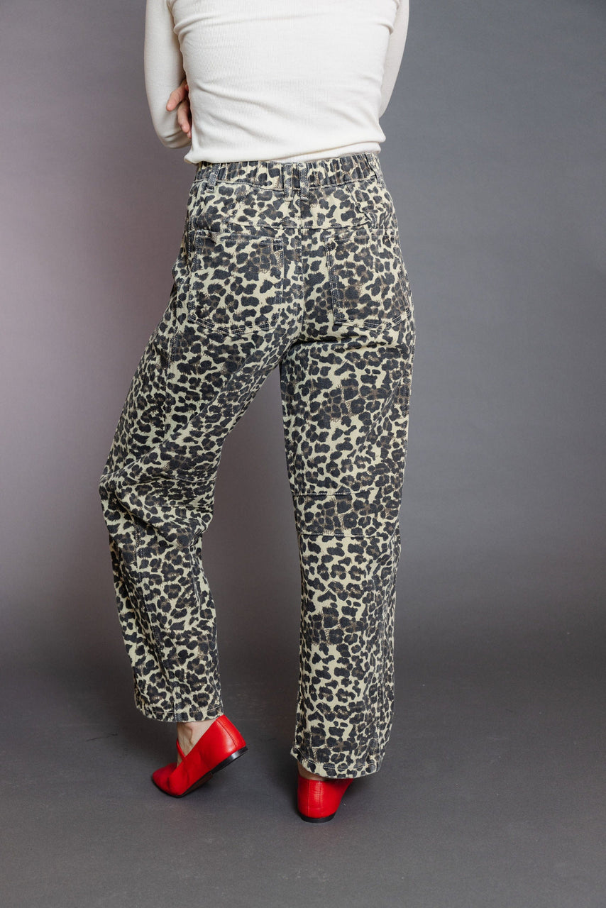 Toshi Barrel Jeans in Leopard Print