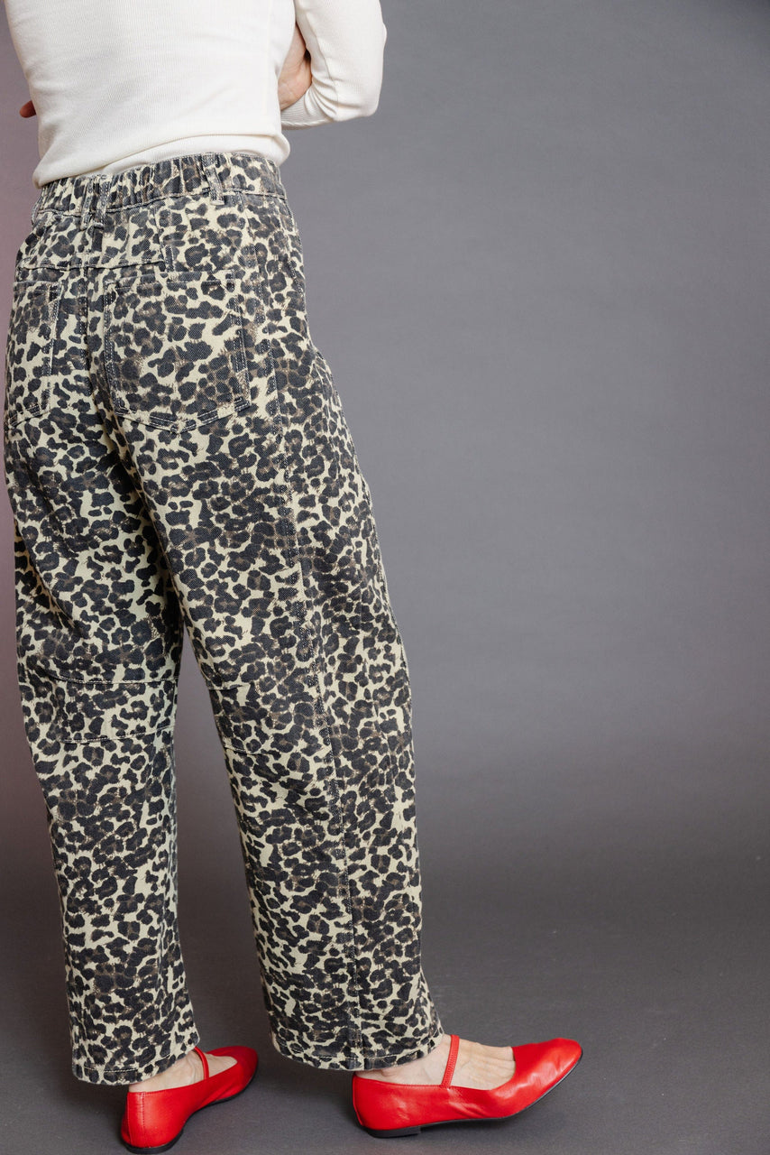 Toshi Barrel Jeans in Leopard Print