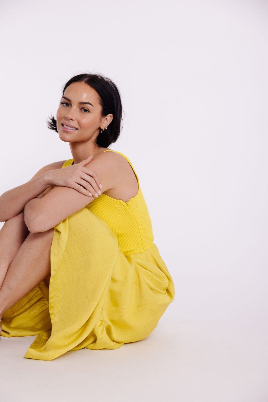 Afternoon Stroll Dress in Citron