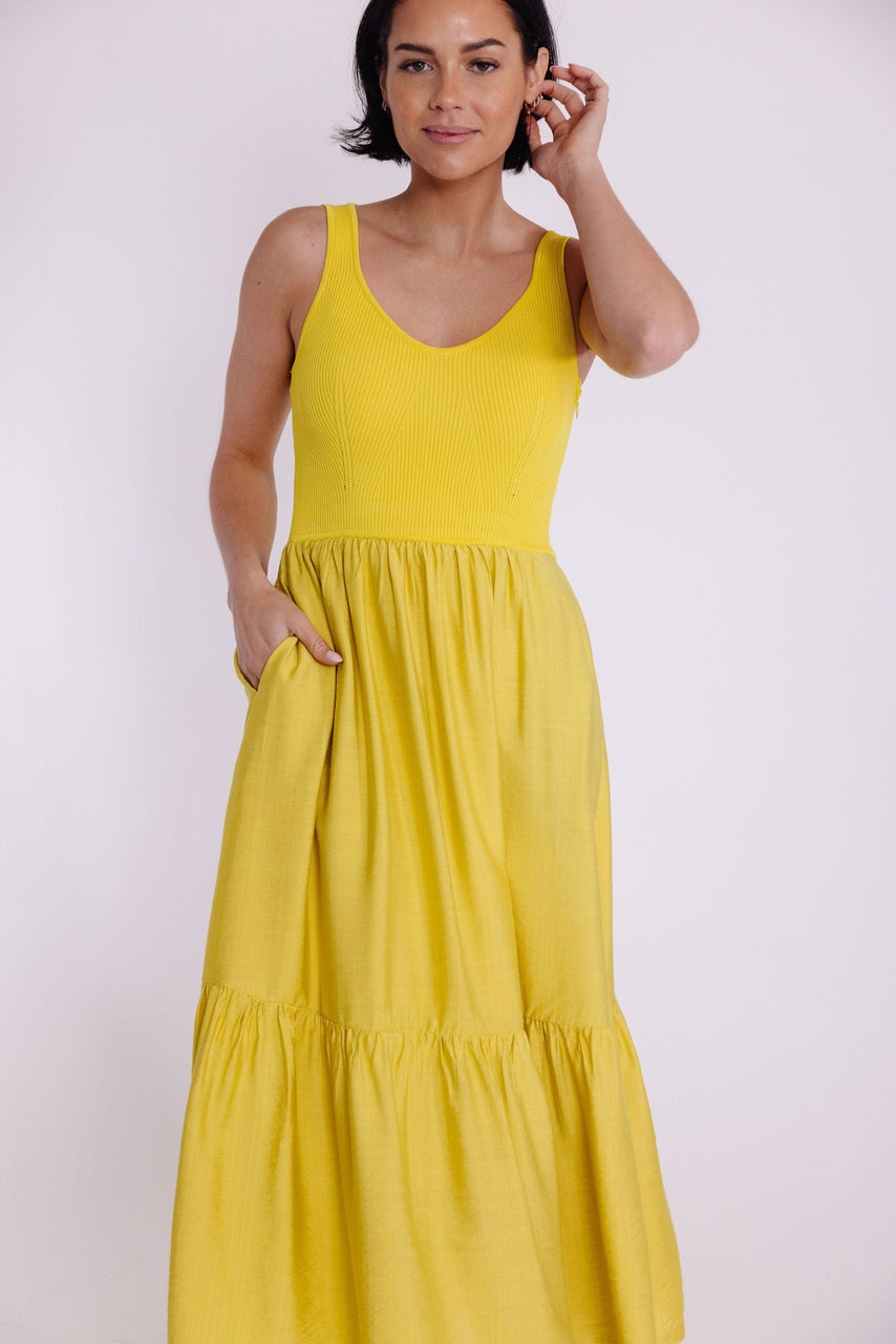 Afternoon Stroll Dress in Citron