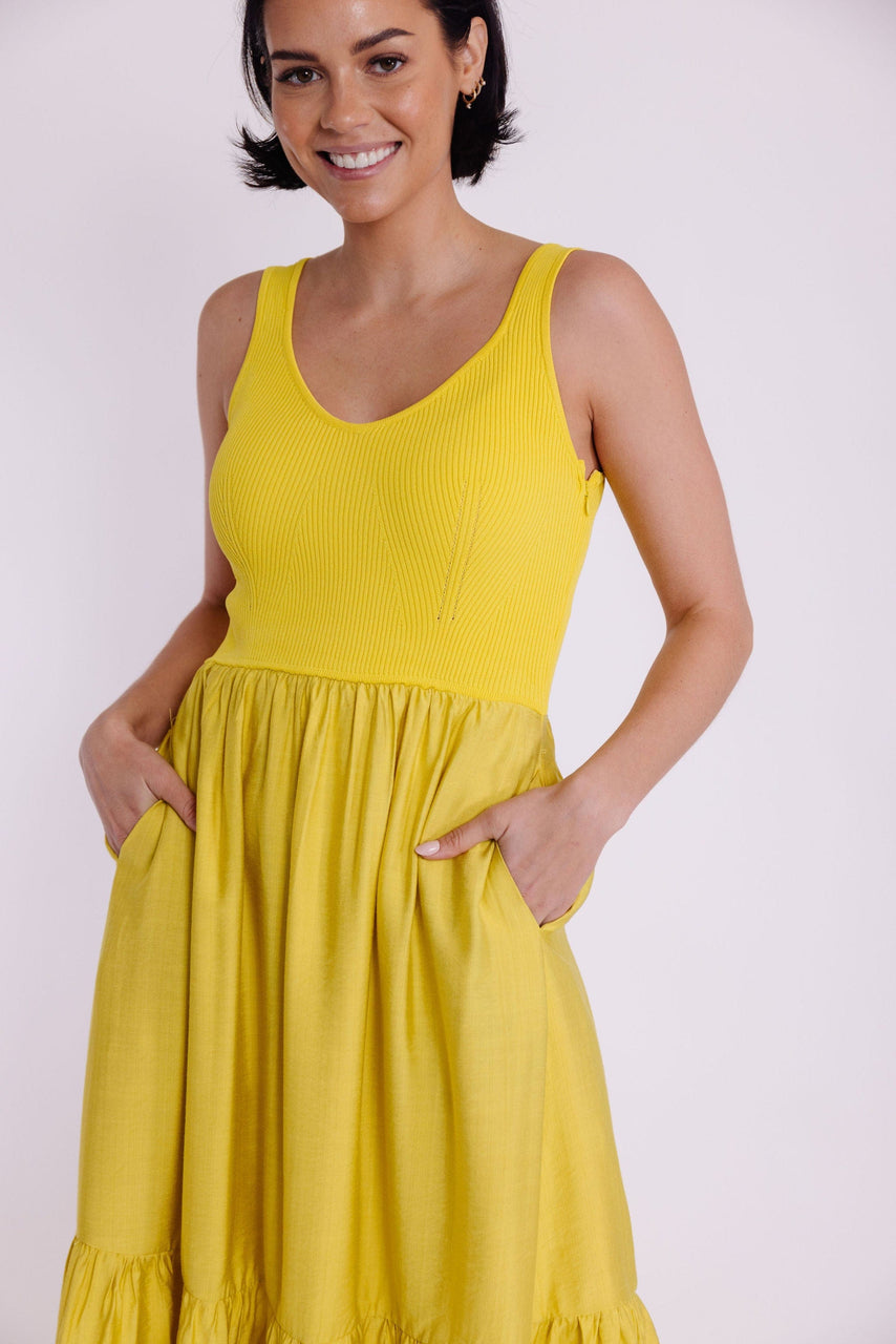 Afternoon Stroll Dress in Citron
