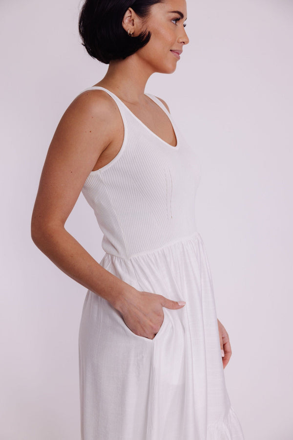 Afternoon Stroll Dress in Off White