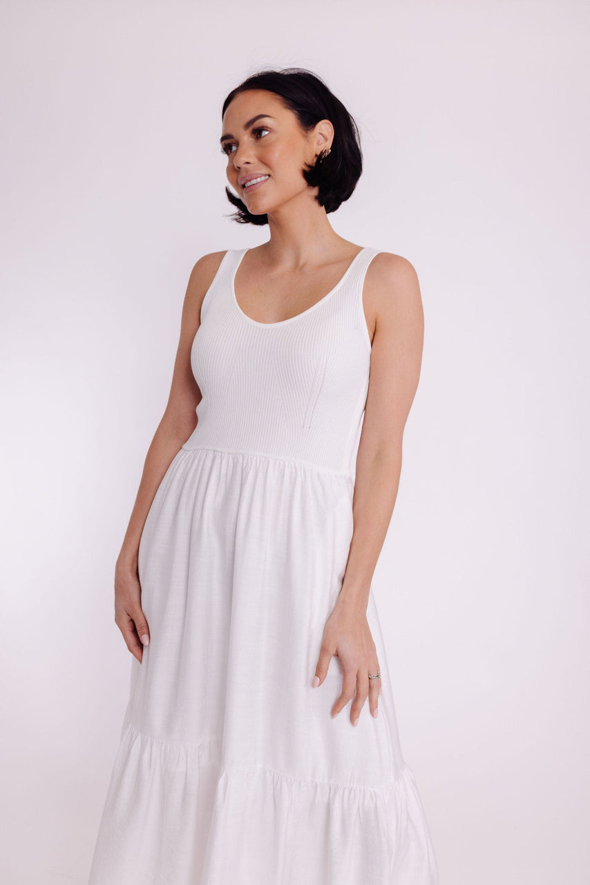 Afternoon Stroll Dress in Off White