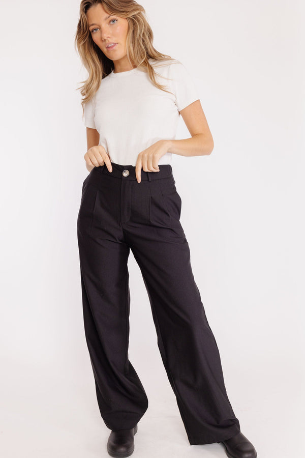 Brenden Pant in Black
