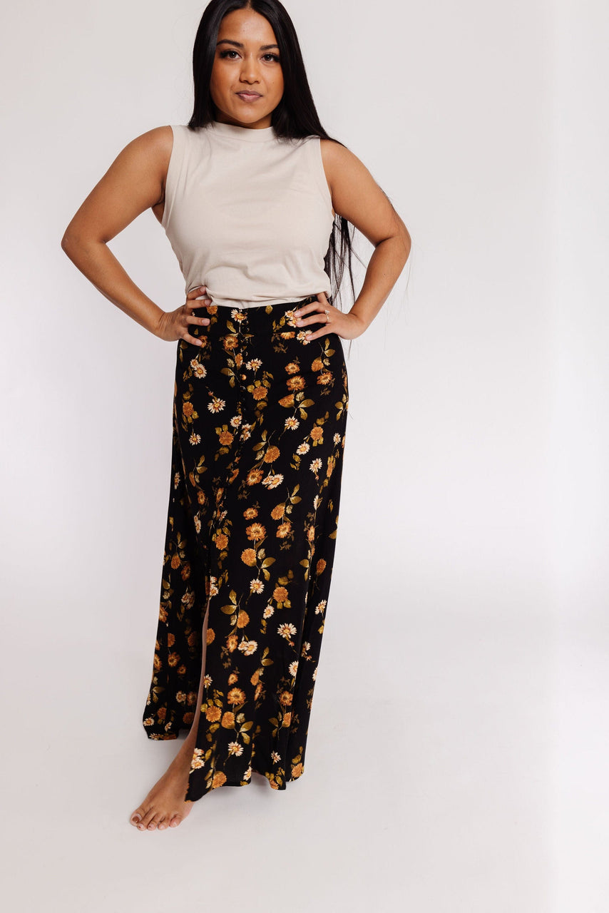 Golden Light Skirt in Black
