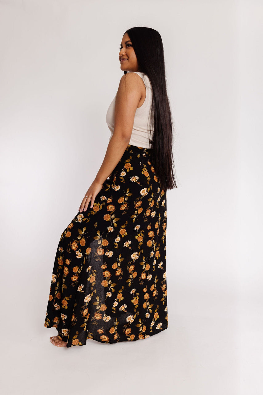 Golden Light Skirt in Black