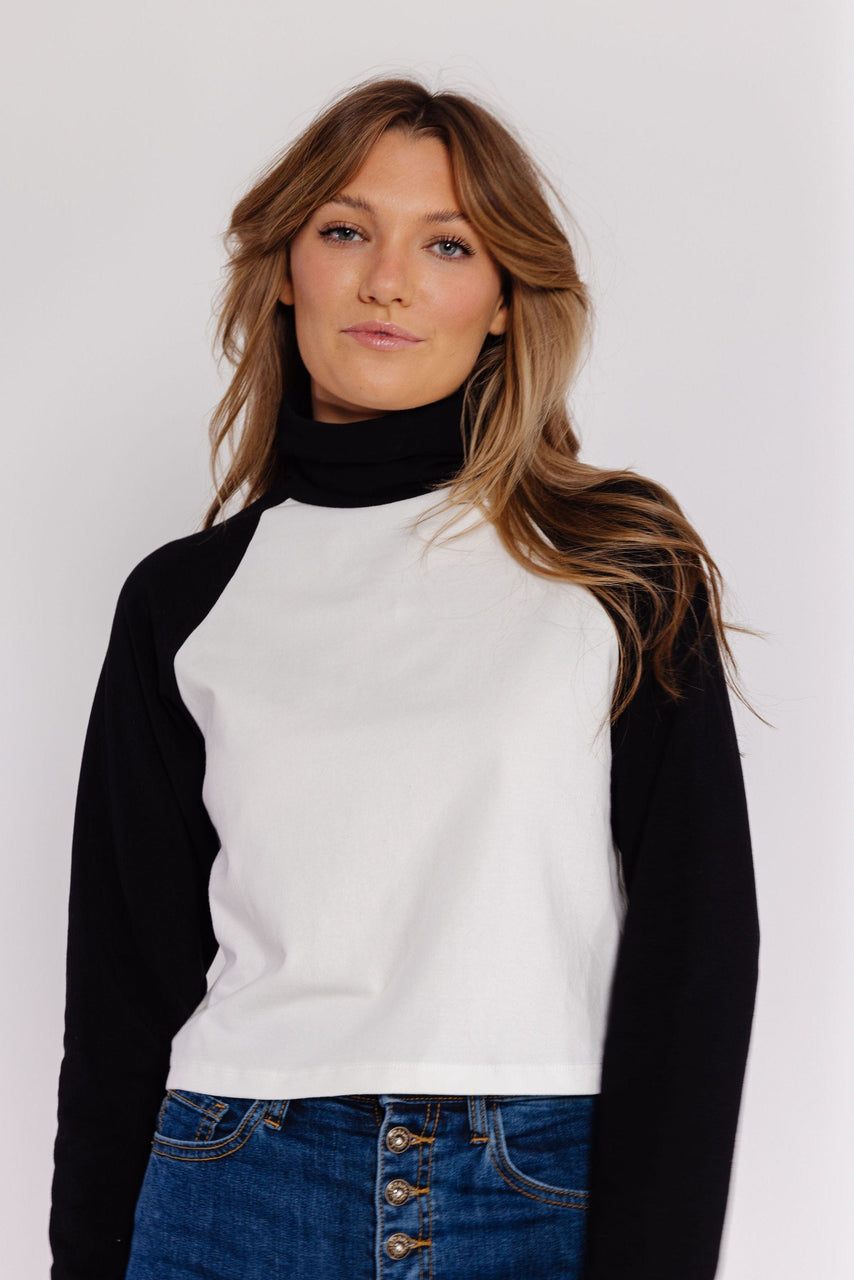 Hunt Turtleneck Tee in White