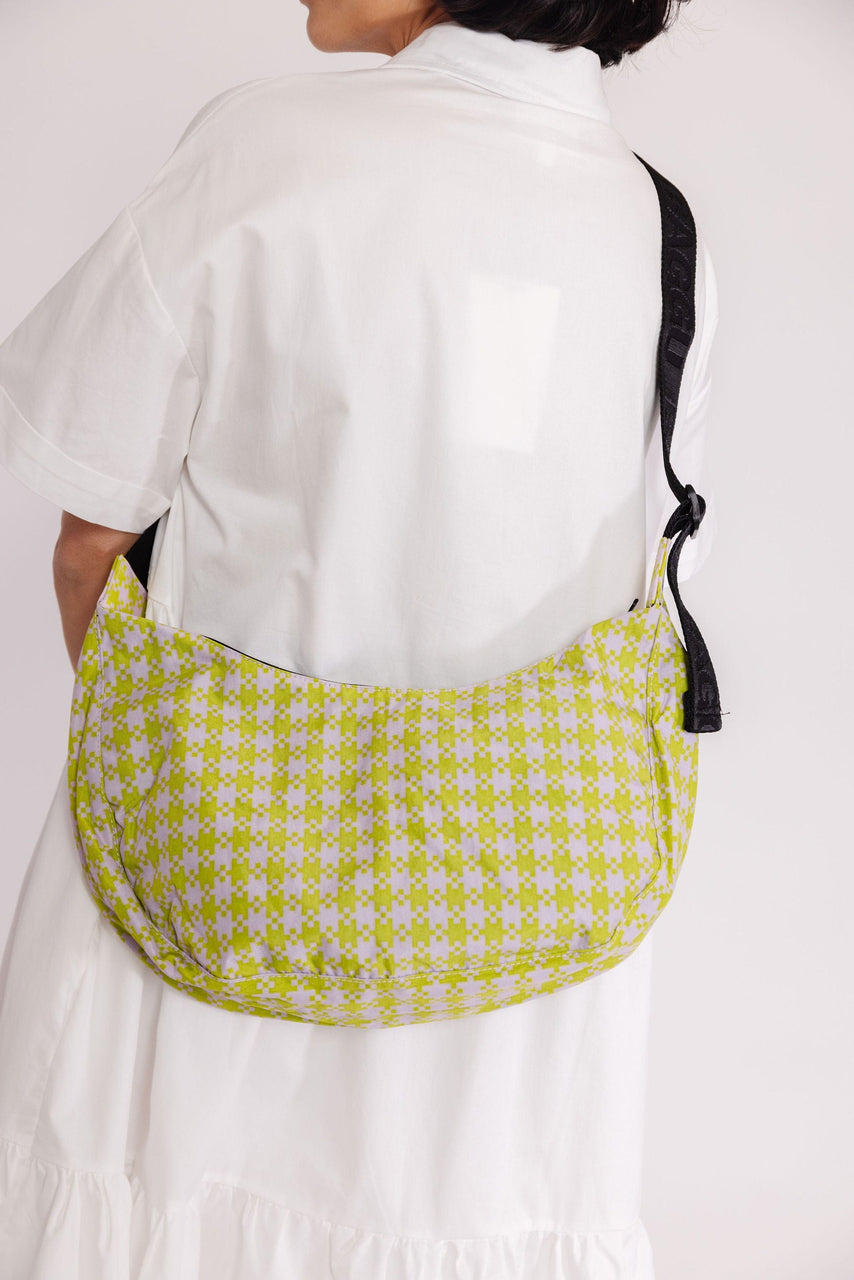 Baggu Medium Nylon Crescent Bag in Pink/Pistachio Pixel Gingham