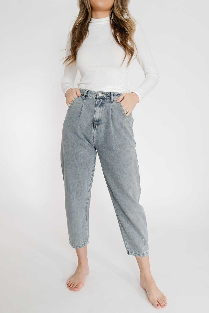Luna Denim in Md. Wash