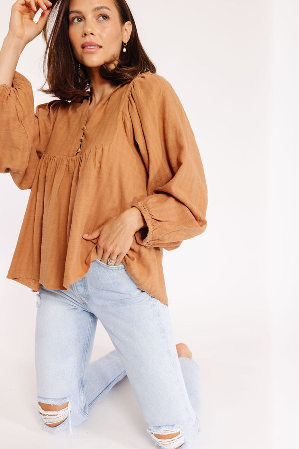 Sonni Blouse in Camel