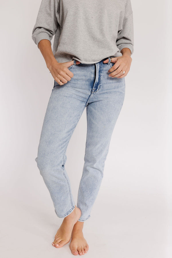 Zoey Basic Mom Jeans in Lt. Blue