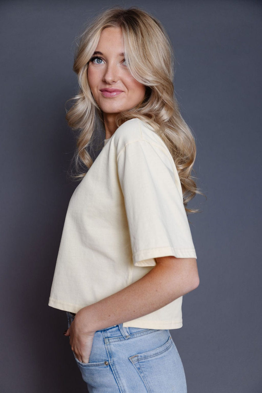 Berne Tee in Butter Yellow