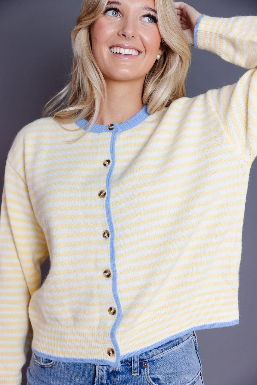Vanna Cardigan in Daisy/Blue