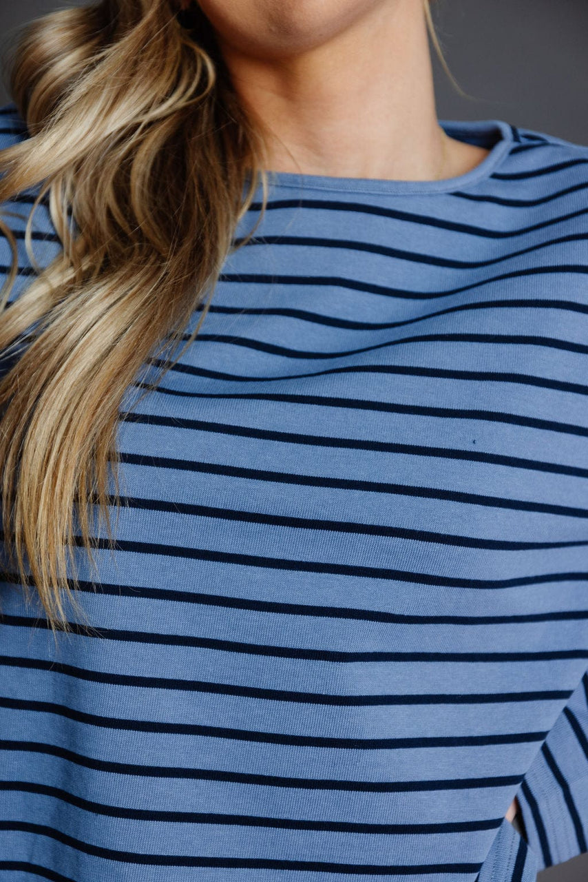 Moore Tee in Blue/Navy