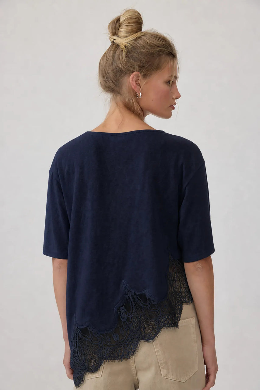 Carsyn Lace Tee in Navy