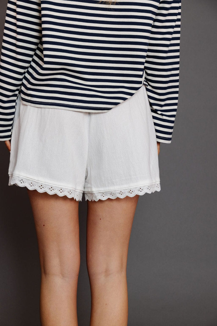 Duncan Shorts in Daisy