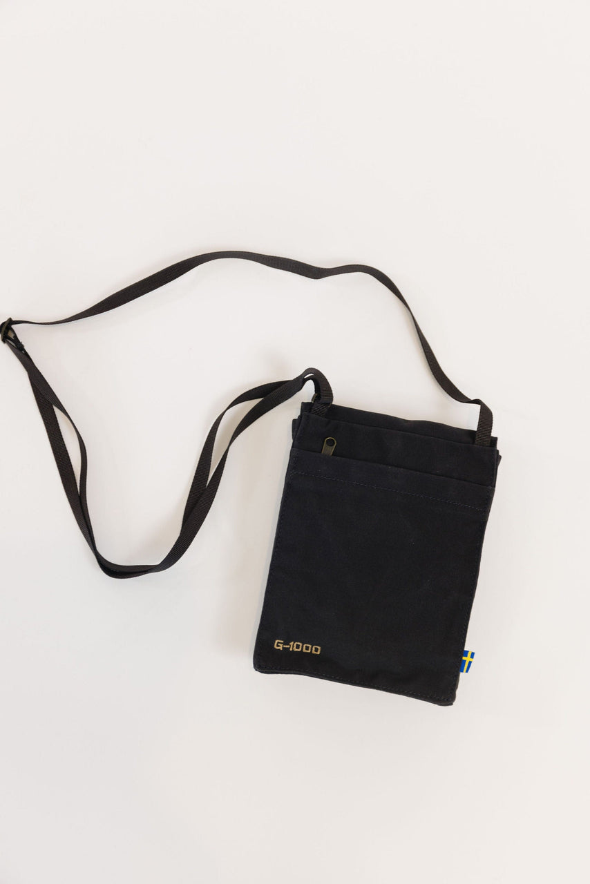 Fjallraven Pocket Pack in Charcoal Black