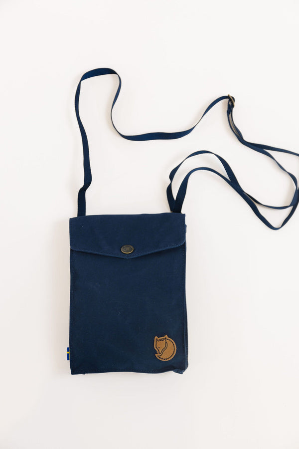 Fjallraven Pocket Pack in Navy Blue