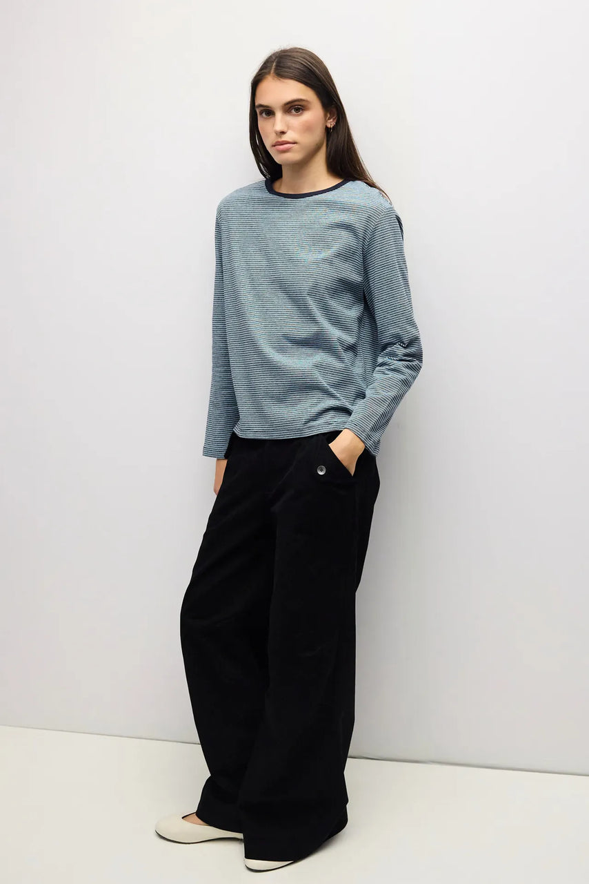Jayleen Tee in Blue/Navy