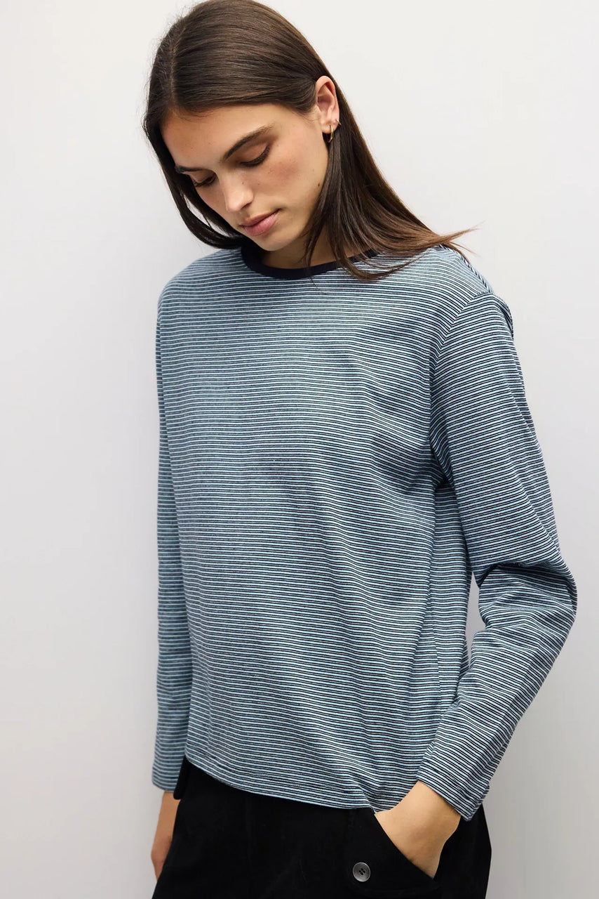 Jayleen Tee in Blue/Navy
