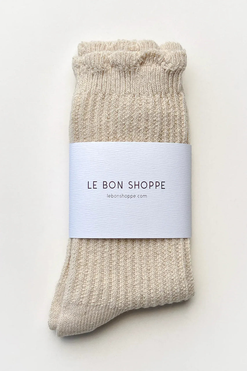 Le Bon Shoppe Linen Scallop Socks in Natural
