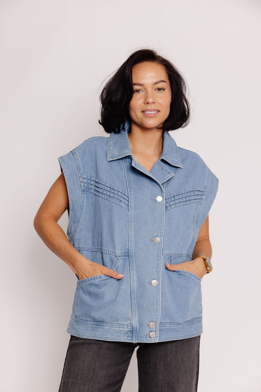 Oliver Denim Vest in Denim Blue