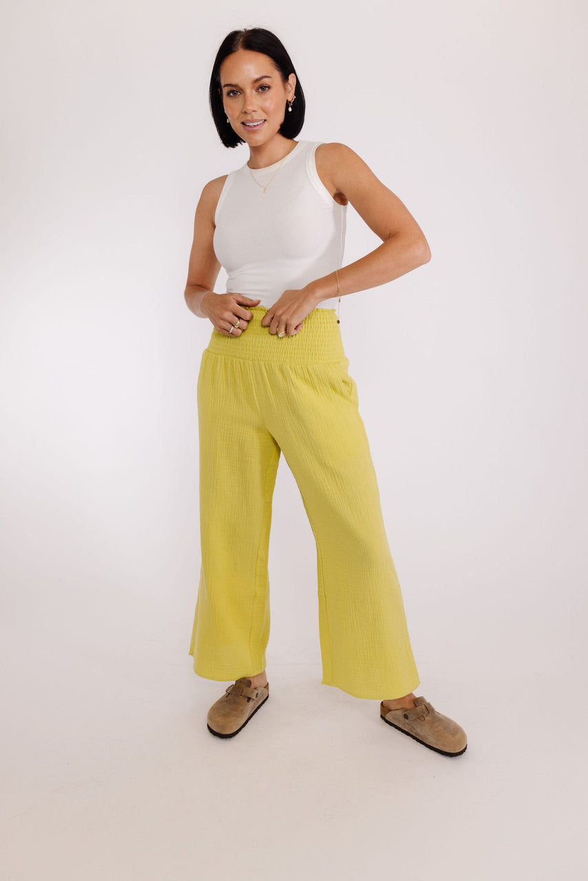 Rori Pant in Lime