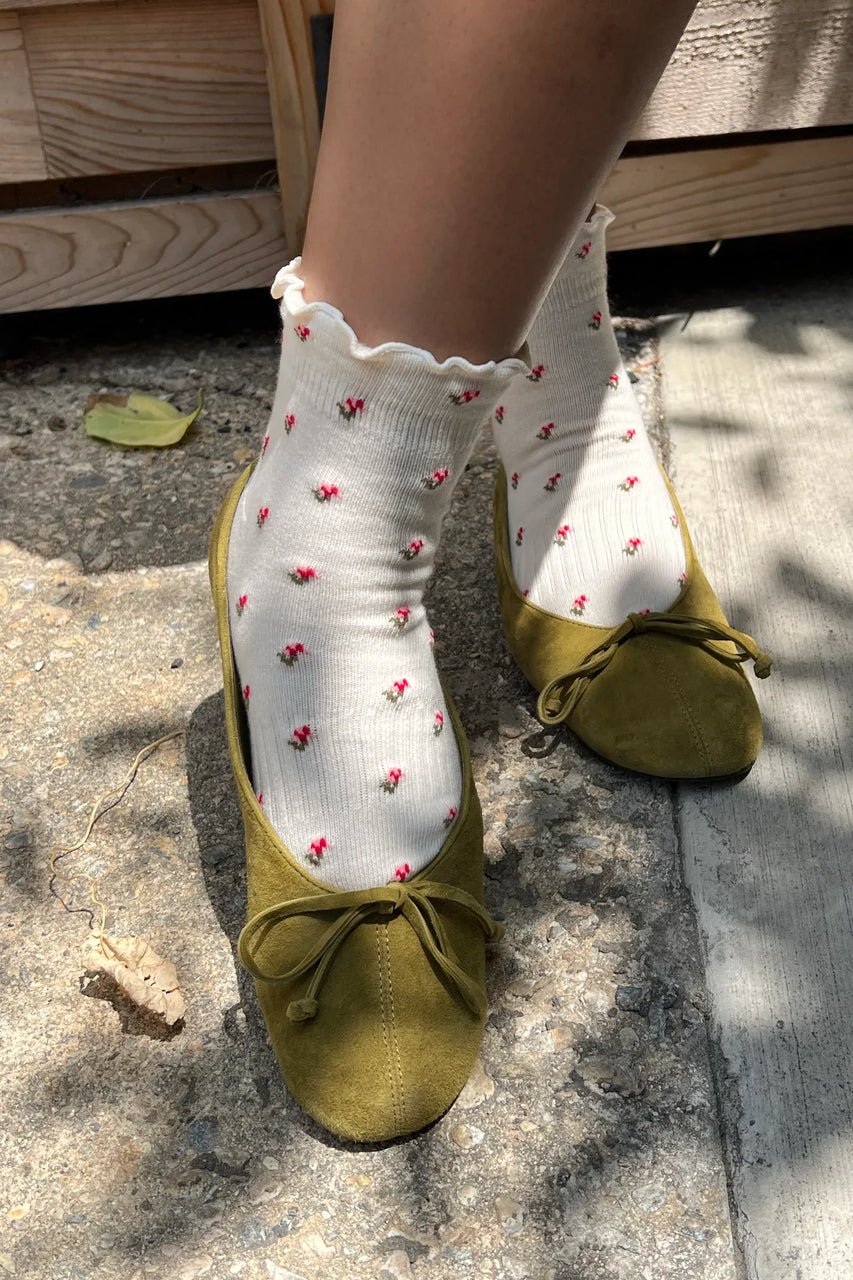 Le Bon Shoppe Petal Ruffled Hugger Crew Socks in Cream petal