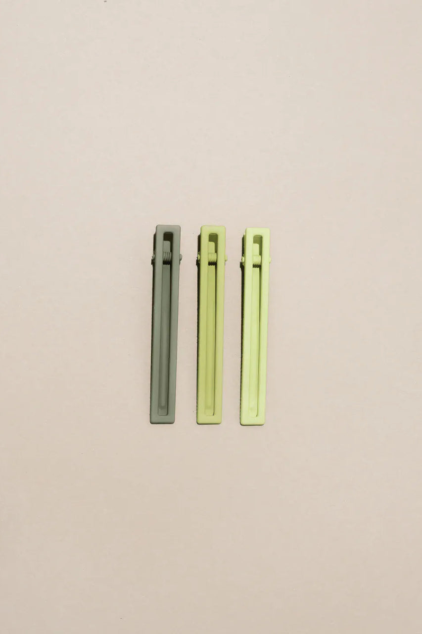 Yarrow Clips by Nat + Noor in Spring
