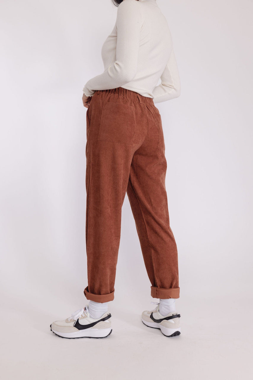 Easy Weekend Corduroy Pant in Burl Wood