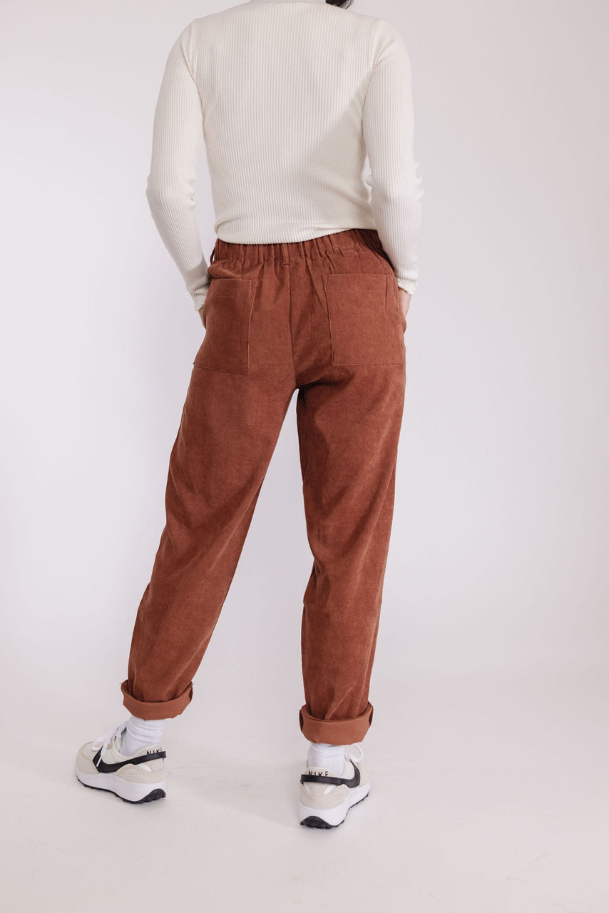 Easy Weekend Corduroy Pant in Burl Wood