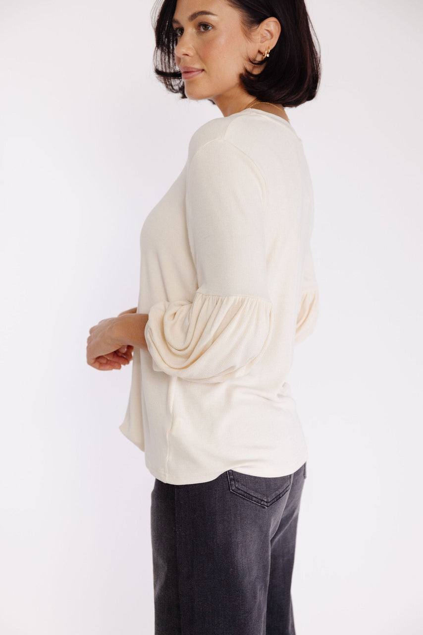 Jona Tee in Ivory