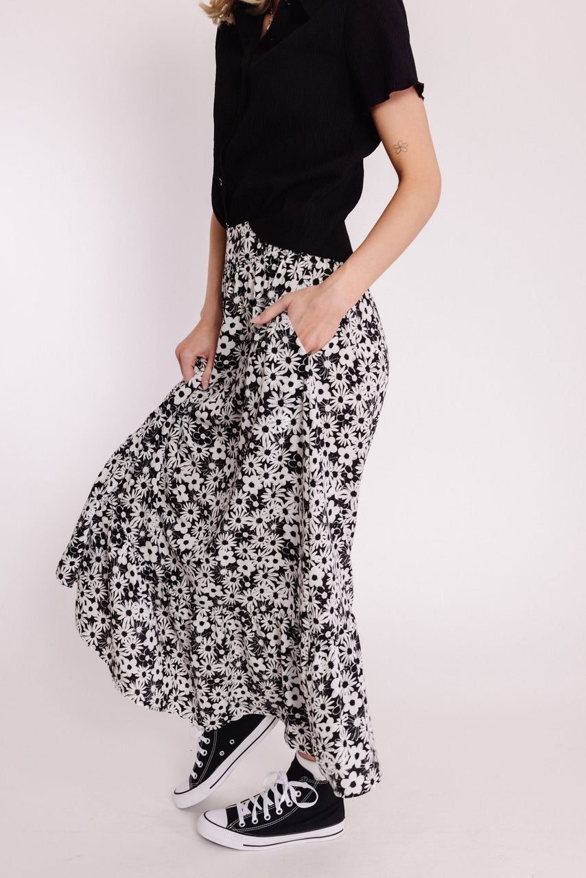 Lakely Skirt in Black/Off White