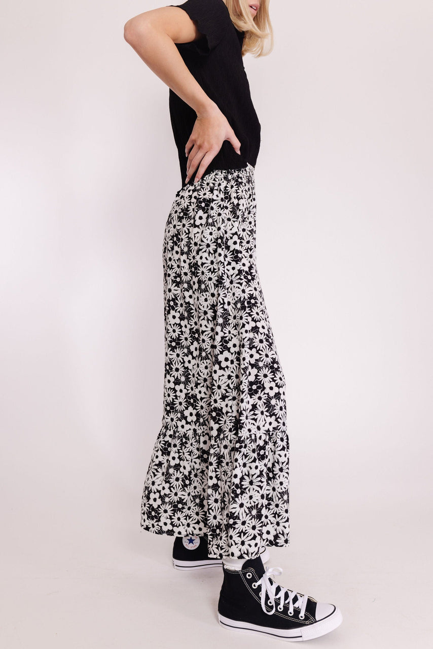 Lakely Skirt in Black/Off White