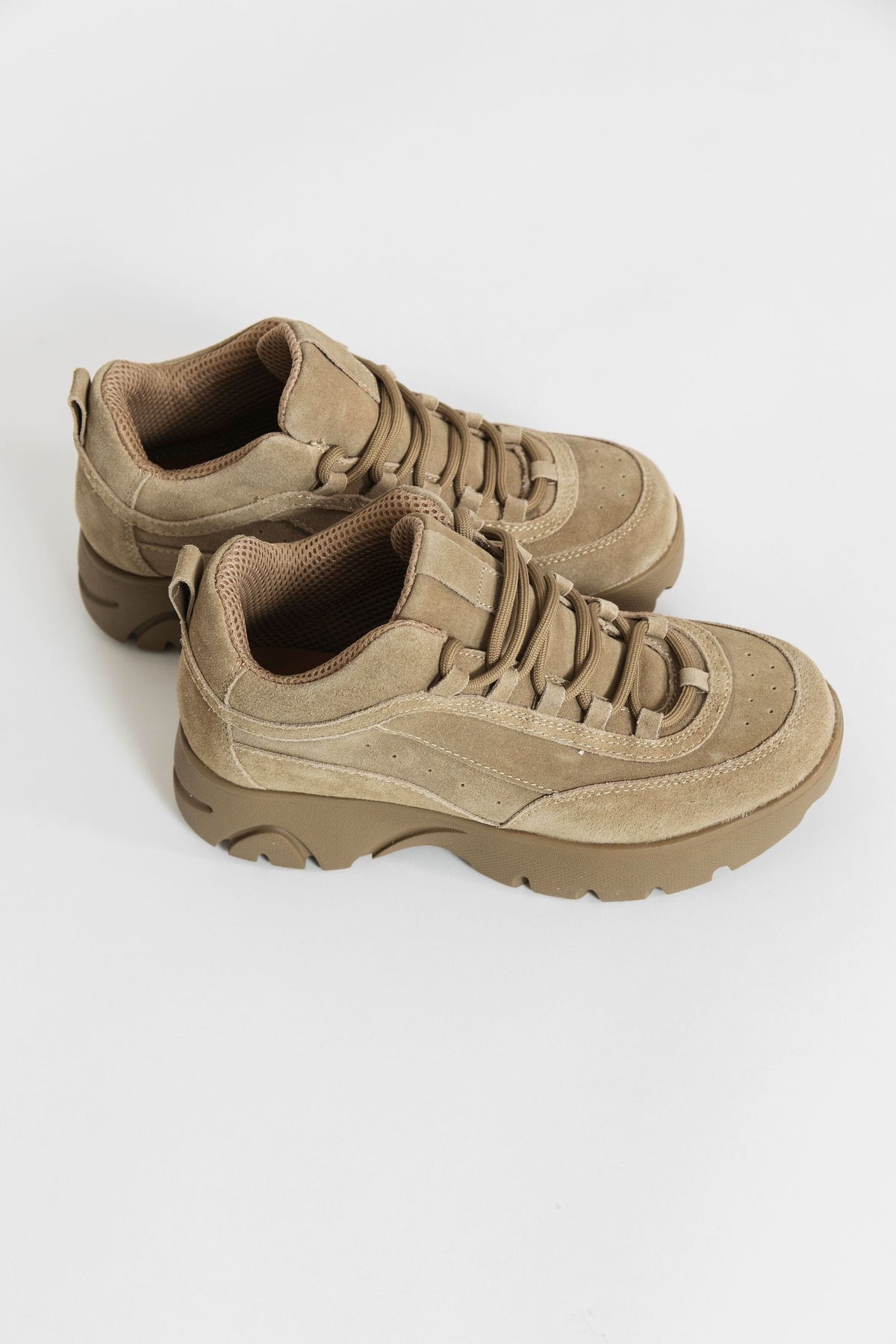 Steve Madden Junior in Tan Suede Soel Boutique